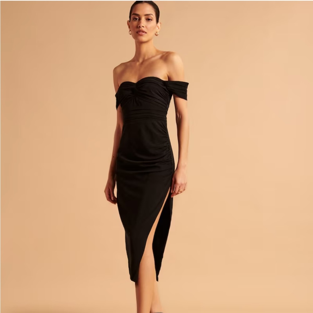 Abercrombie Off the Shoulder Midi dress